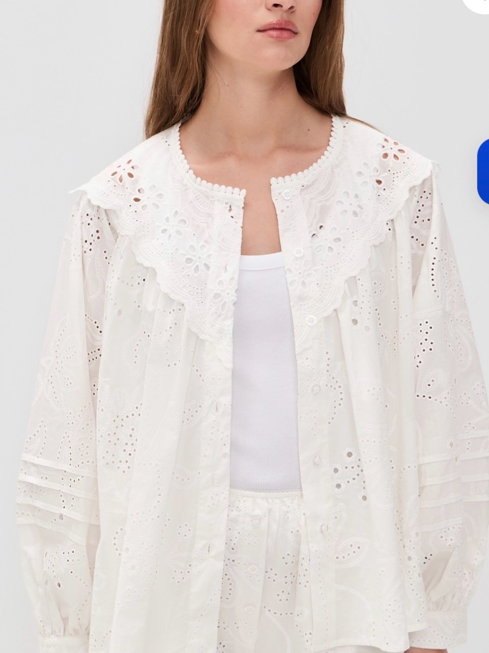 Women's White Eyelet Lace Button-Front Blouse